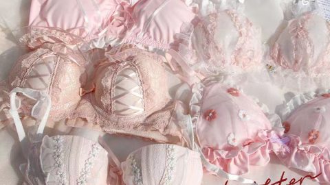 Japanese girl lolita pink bra underwear